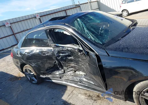 2014 Mercedes-Benz E 350 4Matic z USA, uszkodzony, nr VIN WDDHF8JB4EA820833